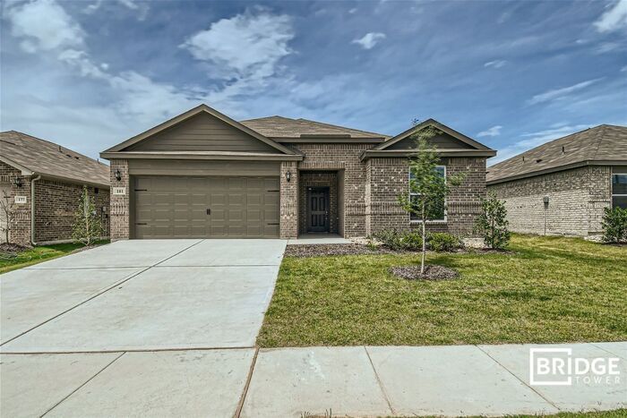 181 Banjo Trl in Newark, TX - Building Photo