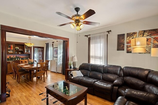 property at 2713 Garfield Ave