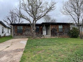 733 Shelton St in Abilene, TX - Building Photo