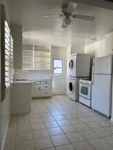 11442 Riverside Dr, Unit UnitnearValleyVillage in North Hollywood, CA - Building Photo - Building Photo