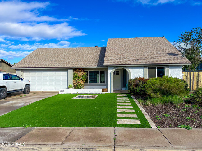 1808 W Shawnee Dr in Chandler, AZ - Foto de edificio - Building Photo