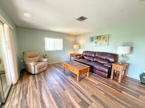 1697 Northampton St in Venice, FL - Building Photo - Building Photo