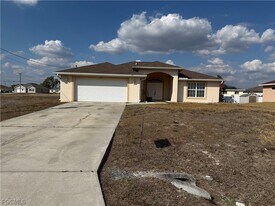 2910 21st St SW in Lehigh Acres, FL - Building Photo