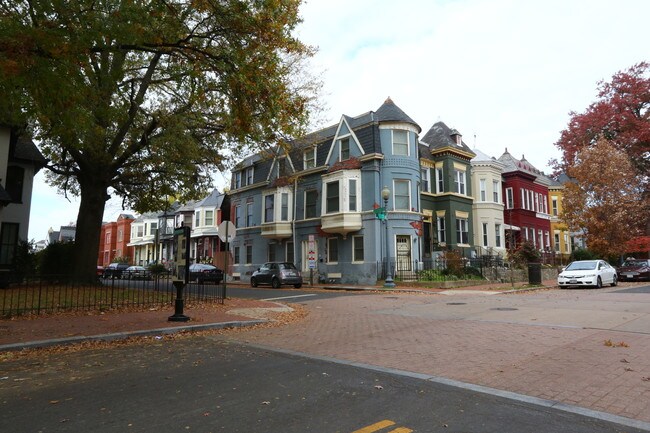 301 U St NW in Washington, DC - Foto de edificio - Building Photo