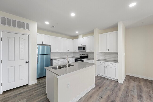 2130 Aldine Mail Rte Rd in Houston, TX - Building Photo - Building Photo