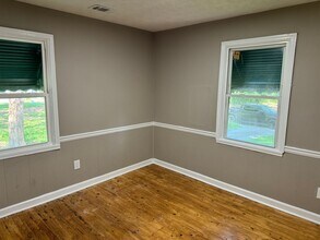 1102 Dewey St in Griffin, GA - Building Photo - Building Photo