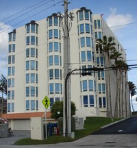 Kingsley Arms Condo in Hillsboro Beach, FL - Building Photo - Building Photo