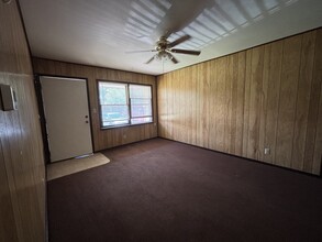 1426 W Wallace Dr in Enid, OK - Building Photo - Building Photo