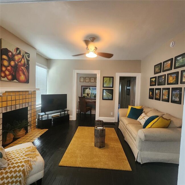 property at 2014 Jackson St N