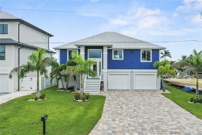 256 Ibis St in Fort Myers Beach, FL - Building Photo - Building Photo