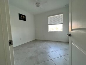 2585 Kona Wy in Naples, FL - Building Photo - Building Photo