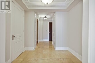 10-1010 Bellair St in Toronto, ON - Building Photo - Building Photo