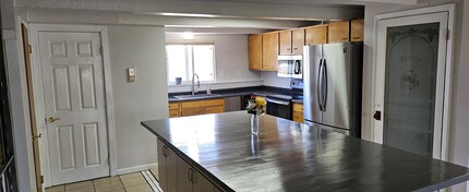 4206 Loomis Ave in Colorado Springs, CO - Building Photo - Building Photo