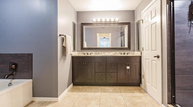 14801 Royal Oak Ct in Ft. Myers, FL - Building Photo - Building Photo