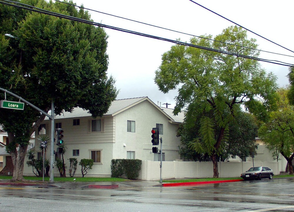 1603 W Ball in Anaheim, CA - Foto de edificio