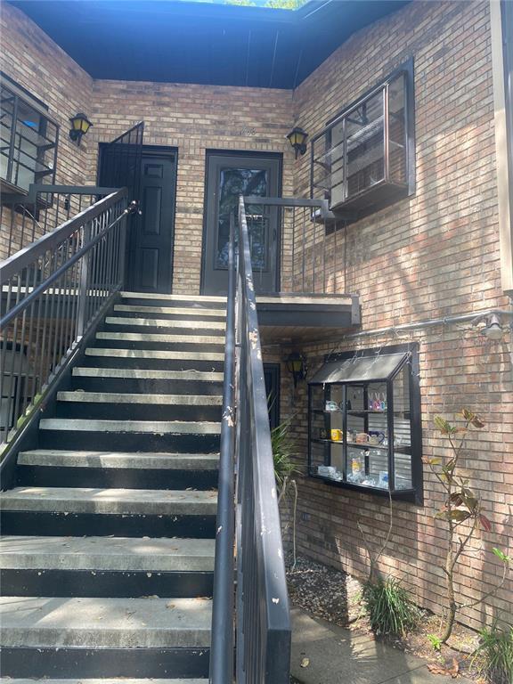 property at 1768 Foxhall Cir