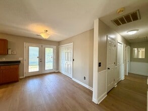 3275 Daly St in Dalzell, SC - Building Photo - Building Photo