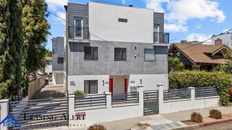 1957 Vista Del Mar Ave in Los Angeles, CA - Building Photo