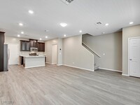 6238 Mavora Lake St in Las Vegas, NV - Building Photo - Building Photo