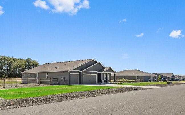 3100 Roan Dr in Ellensburg, WA - Building Photo - Building Photo