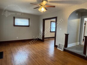 2136 Brooklyn Ave in Fort Wayne, IN - Building Photo - Building Photo