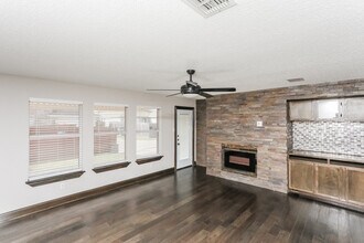 2430 Manchester Ln in Lancaster, TX - Building Photo - Building Photo