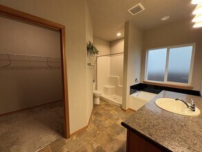 348 Watercress St in Shelton, WA - Building Photo - Building Photo