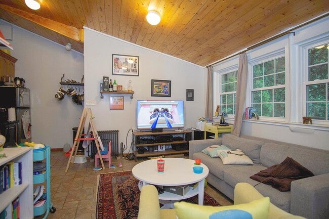 334 Paterson Plank Rd in Jersey City, NJ - Building Photo - Building Photo