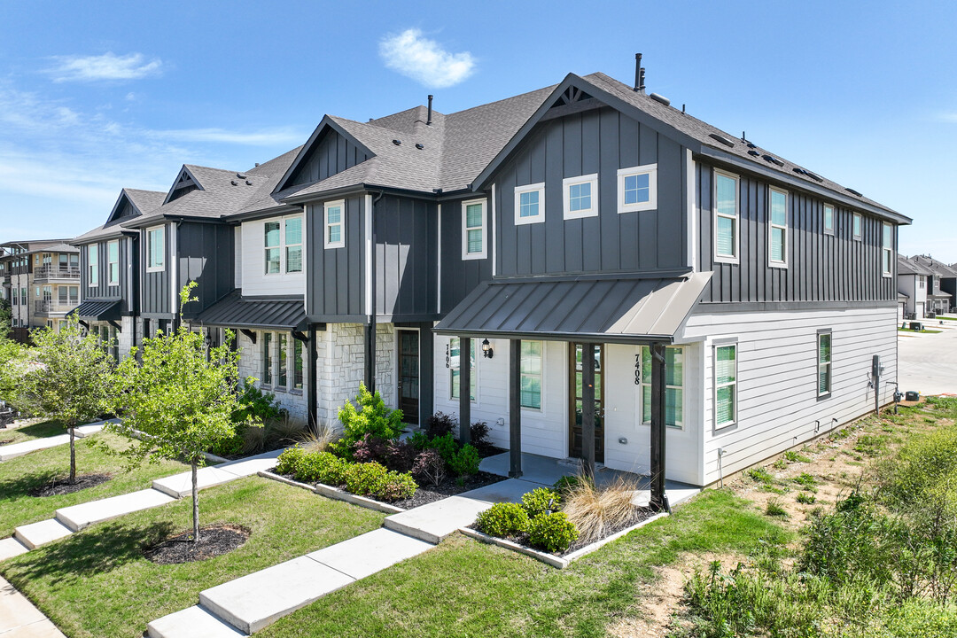 Tavolo Park Townhomes in Fort Worth, TX - Foto de edificio