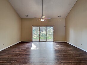 9319 Cedar River Rd in Huntersville, NC - Foto de edificio - Building Photo