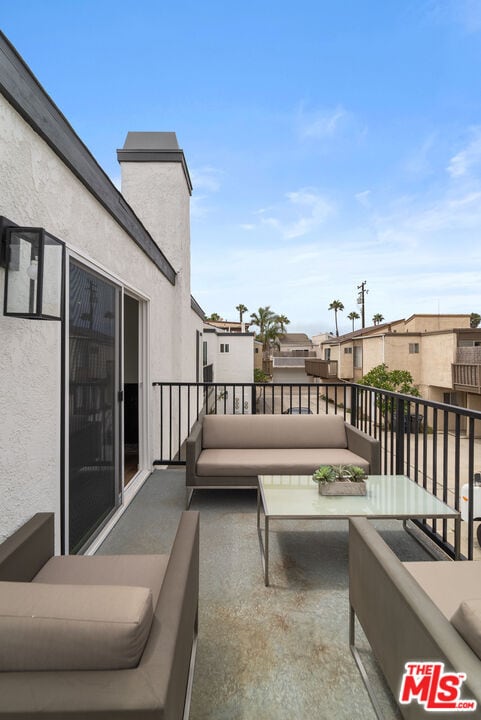 213 17th St in Huntington Beach, CA - Building Photo - Building Photo