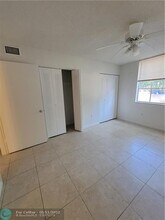 12172 St.Andrews Pl-Unit -111 in Miramar, FL - Building Photo - Building Photo