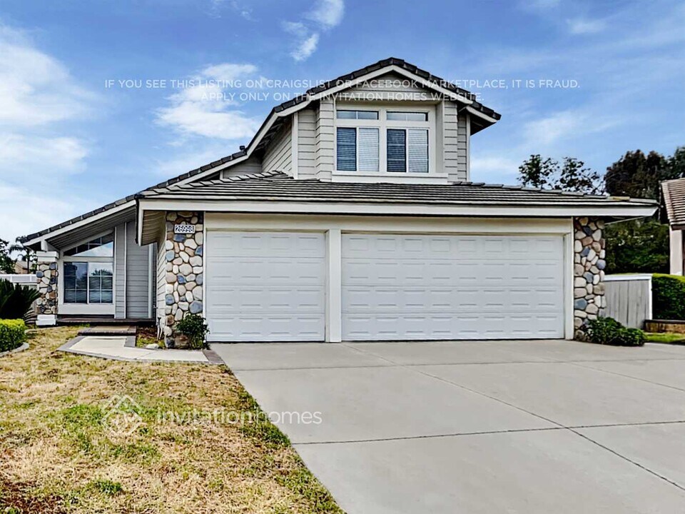 26998 Prickley Pear Ct in Corona, CA - Building Photo