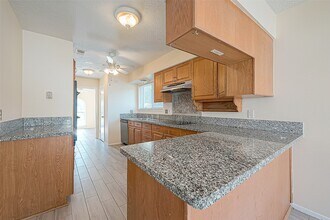 830 Kenforest Dr in Missouri City, TX - Building Photo - Building Photo