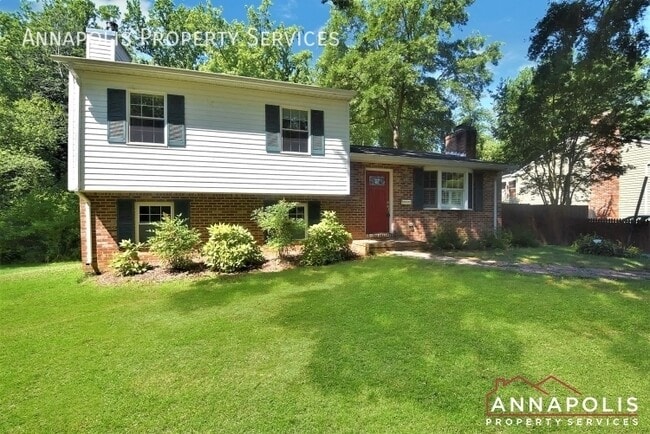 property at 442 Poplar Ln