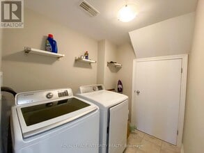 206 Halyard Way in Ottawa, ON - Building Photo - Building Photo