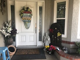 10745 Champagne Rd in Rancho Cucamonga, CA - Building Photo
