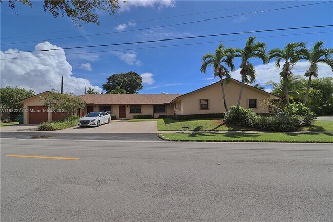 278 SW 7th St in Dania Beach, FL - Building Photo - Building Photo