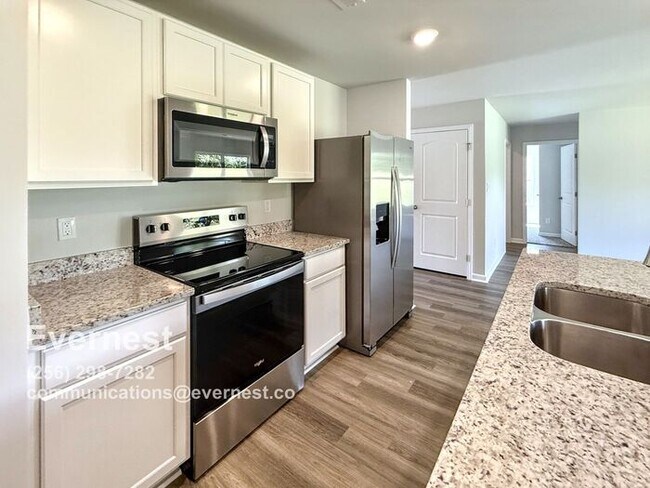 18864 Wicklow Cir in Athens, AL - Building Photo - Building Photo