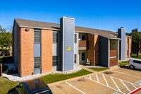 23 Hundred Apartments in Sherman, TX - Building Photo - Building Photo