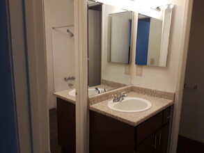 Ashton Park Apartments in Las Vegas, NV - Building Photo - Building Photo