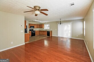3532 Sable Glen Ln in Atlanta, GA - Building Photo - Building Photo