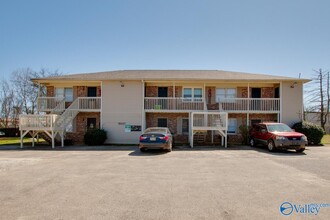 4421 Torrance Dr NW in Huntsville, AL - Building Photo - Building Photo