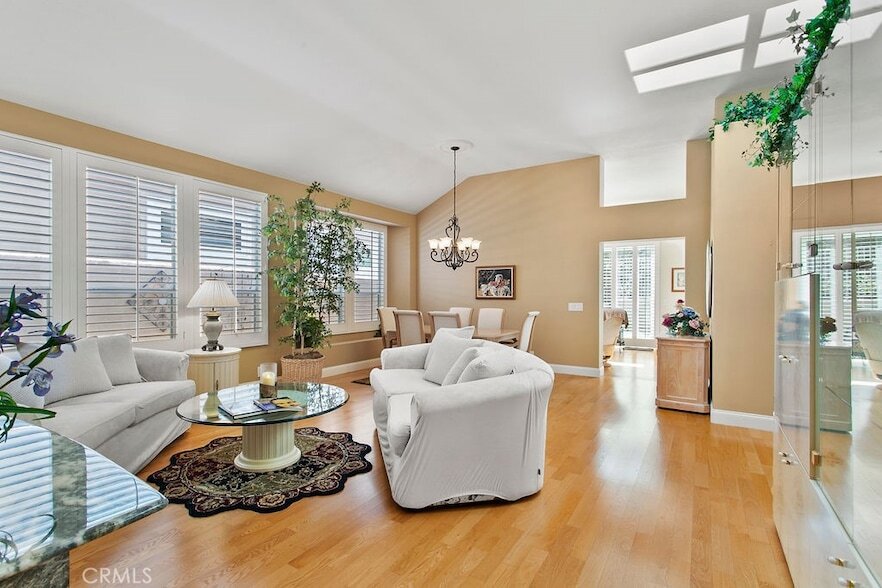 21432 Bastia in Mission Viejo, CA - Building Photo