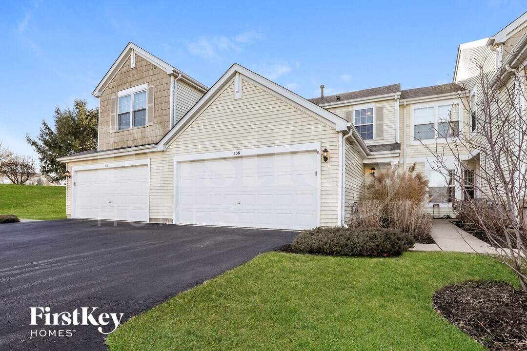508 Springwood Dr in Joliet, IL - Foto de edificio