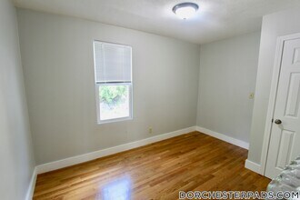109 Pleasant St in Boston, MA - Building Photo - Building Photo