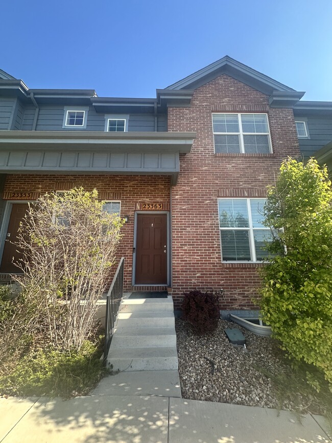 23363 E Chenango Pl in Aurora, CO - Building Photo - Building Photo