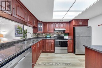 88 Alton Towers Cir in Toronto, ON - Building Photo - Building Photo