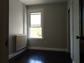 45 S Pine Ave in Albany, NY - Building Photo