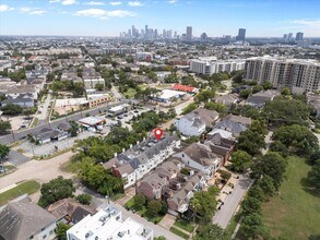 6311 Westcott St in Houston, TX - Building Photo - Building Photo